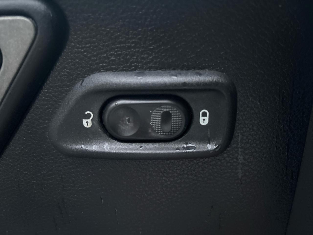 Jeep Wrangler 4WD 2dr Willys Wheeler 2015