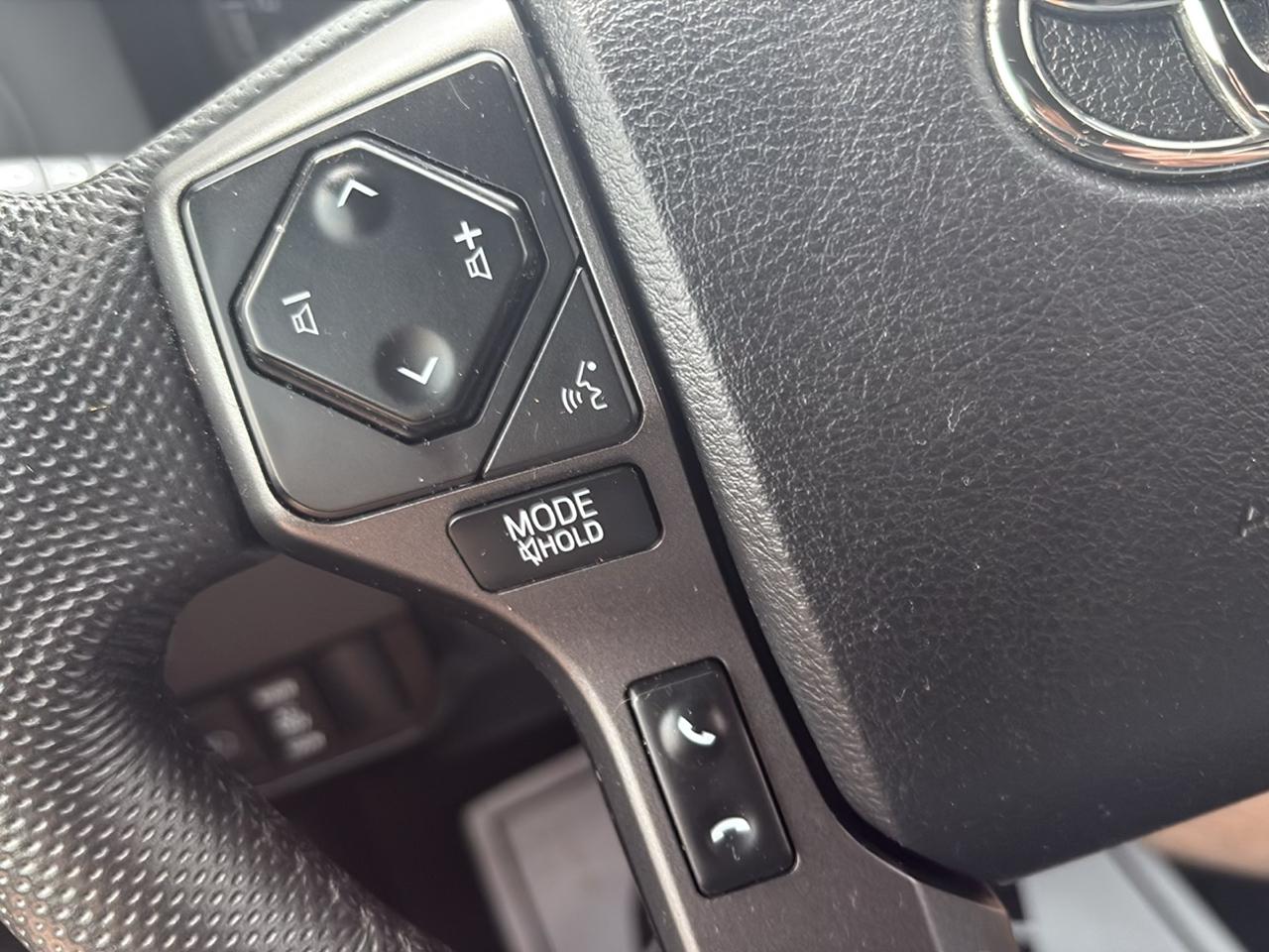 Toyota Tacoma 4WD TRD Off Road Double Cab 6' Bed V6 AT (Natl) 2023