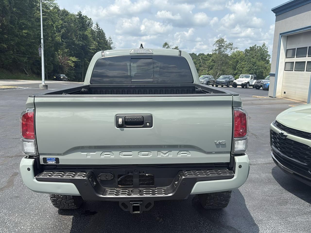 Toyota Tacoma 4WD TRD Off Road Double Cab 6' Bed V6 AT (Natl) 2023
