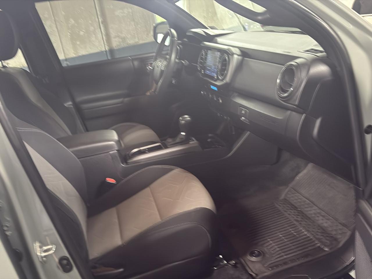 Toyota Tacoma 4WD TRD Off Road Double Cab 6' Bed V6 AT (Natl) 2023