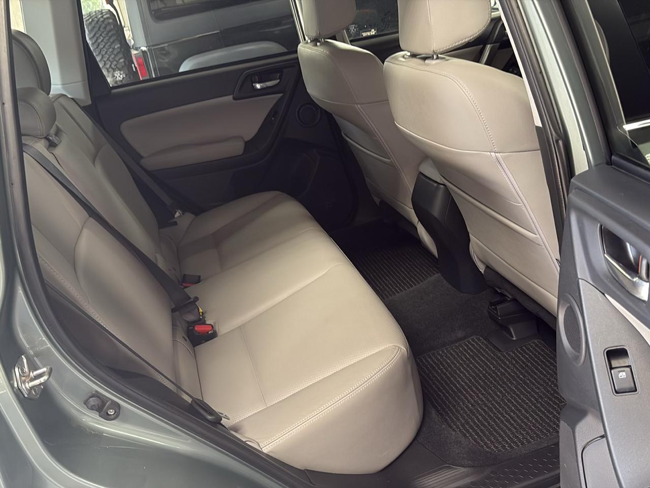 Subaru Forester 4dr CVT 2.5i Touring PZEV 2016
