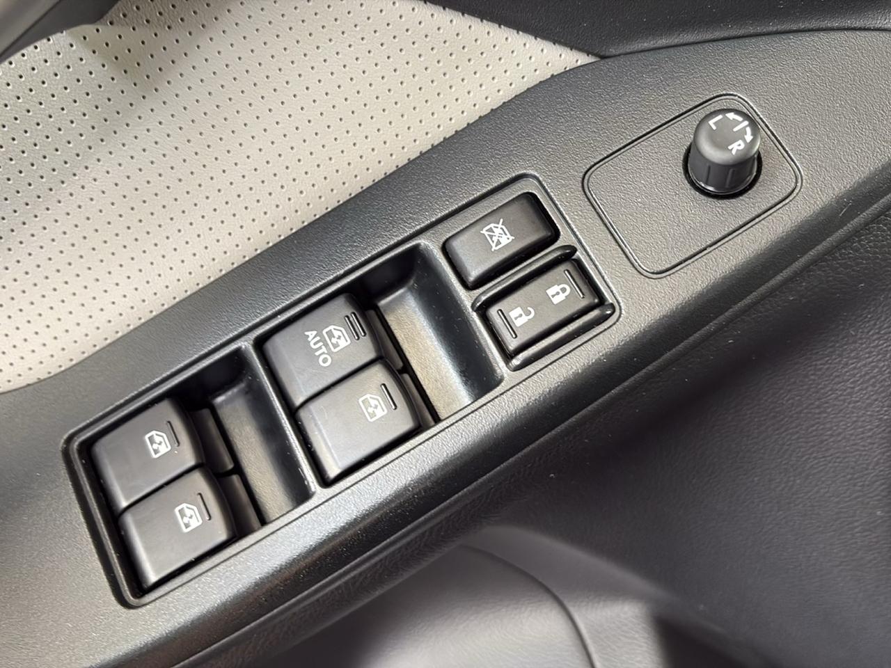 Subaru Forester 4dr CVT 2.5i Touring PZEV 2016