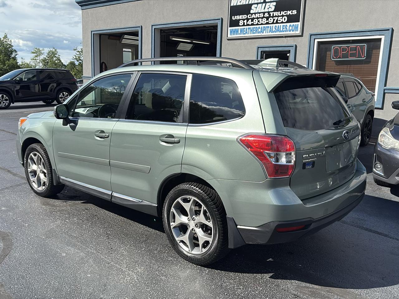 Subaru Forester 4dr CVT 2.5i Touring PZEV 2016