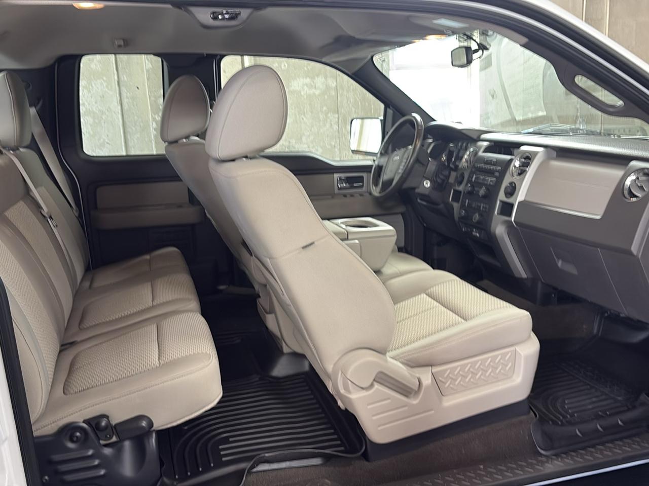 Ford F-150 4WD SuperCab 133" XLT 2010