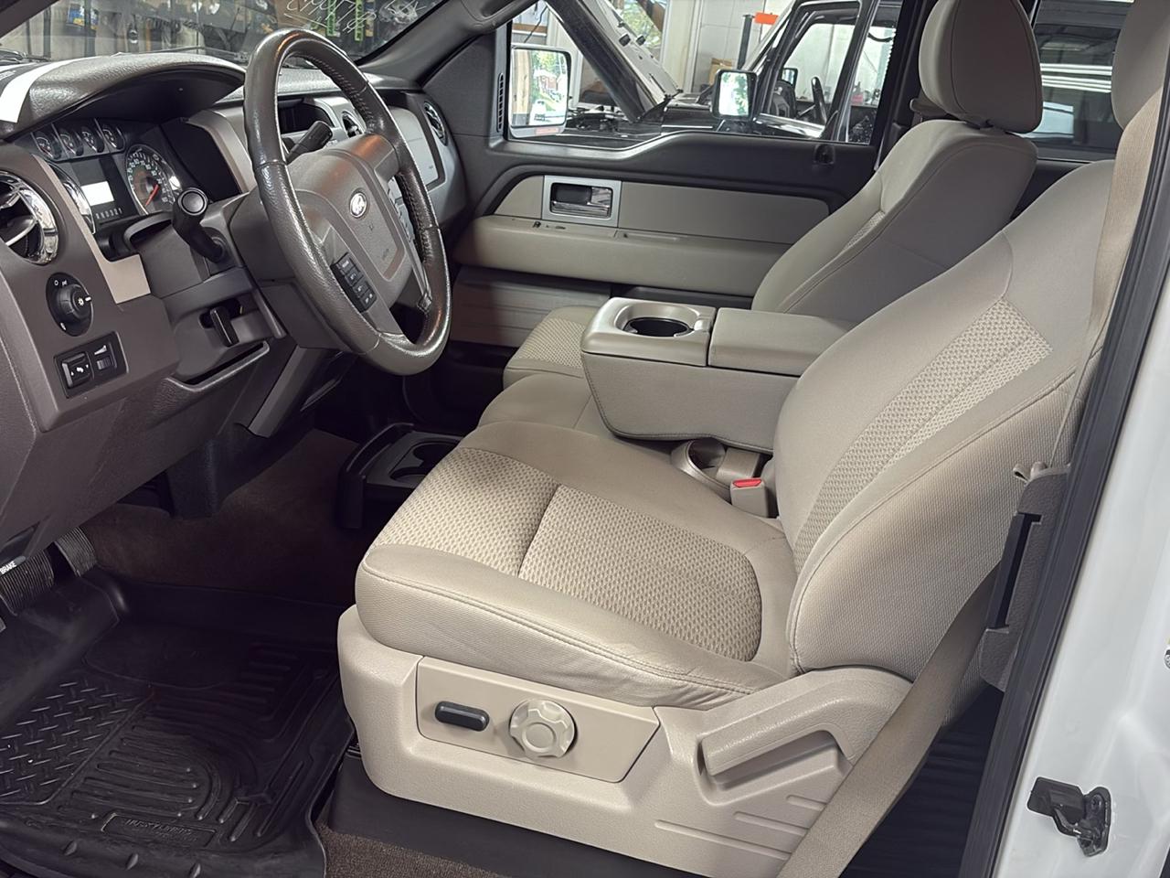 Ford F-150 4WD SuperCab 133" XLT 2010