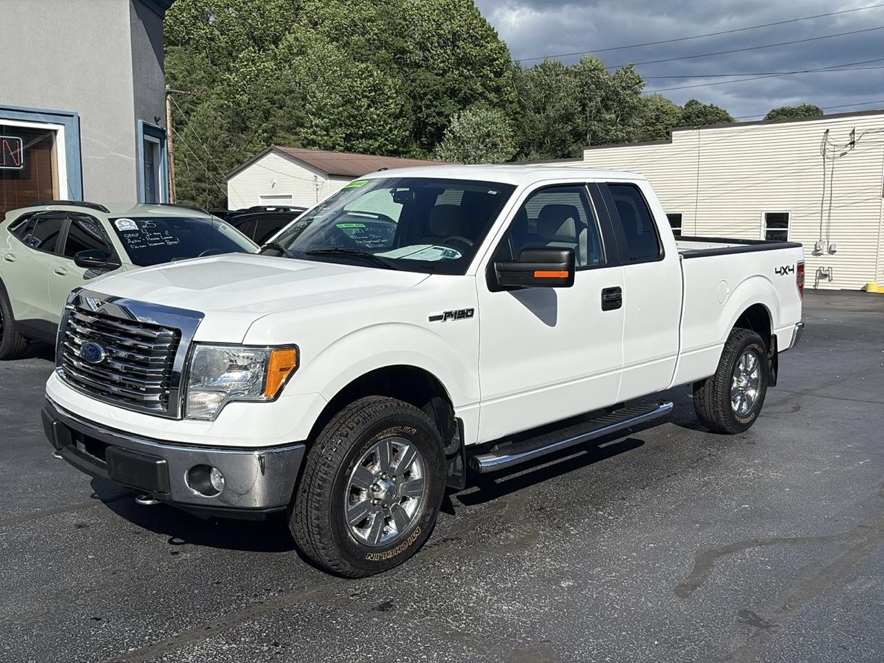 Ford F-150 4WD SuperCab 133" XLT 2010