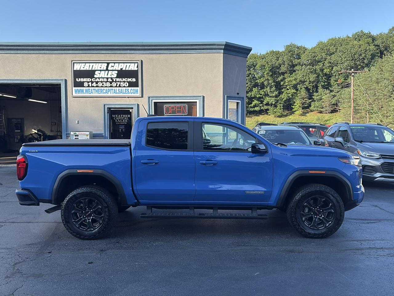 GMC Canyon 4WD Crew Cab Elevation 2025