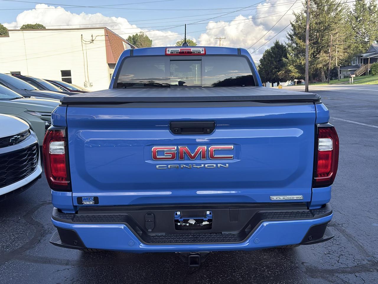 GMC Canyon 4WD Crew Cab Elevation 2025