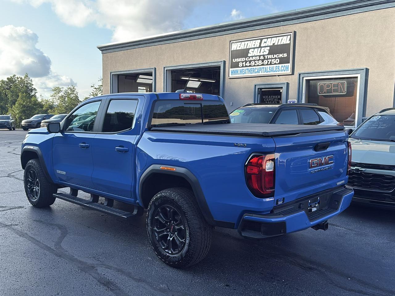 GMC Canyon 4WD Crew Cab Elevation 2025