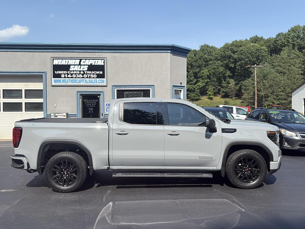 GMC Sierra 1500 4WD Crew Cab 147" Elevation w/3VL 2024