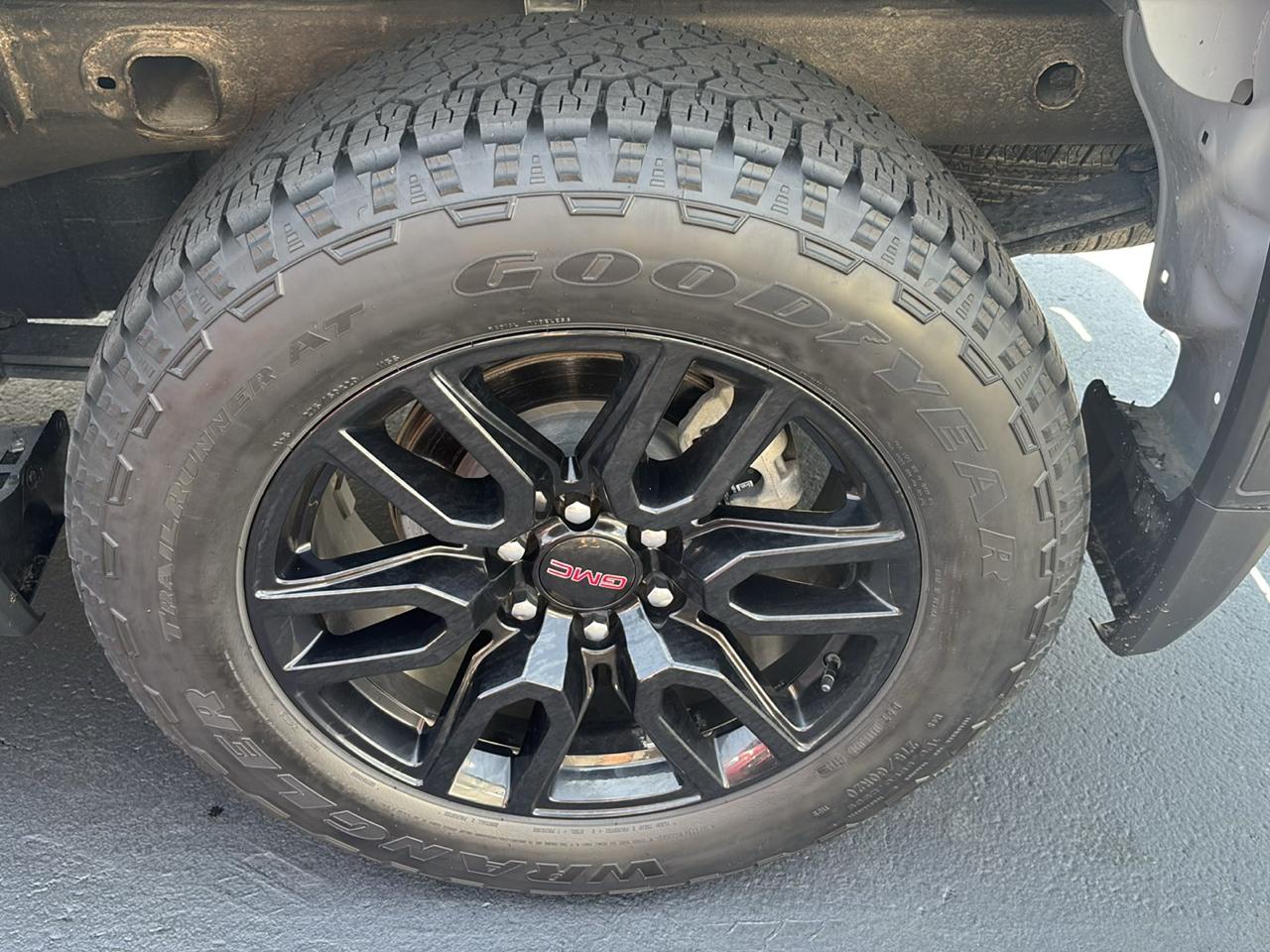 GMC Sierra 1500 4WD Crew Cab 147" Elevation w/3VL 2024