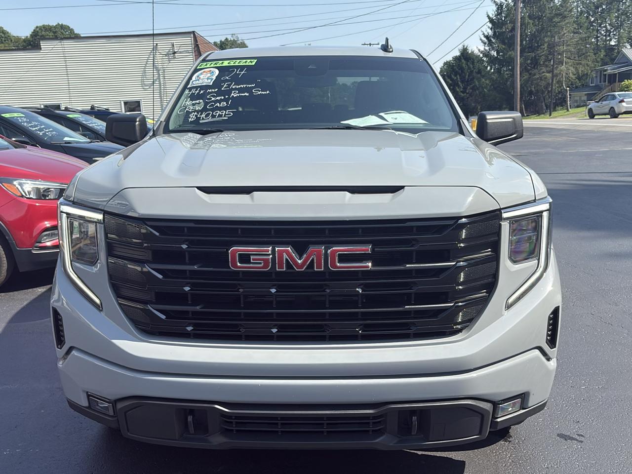 GMC Sierra 1500 4WD Crew Cab 147" Elevation w/3VL 2024