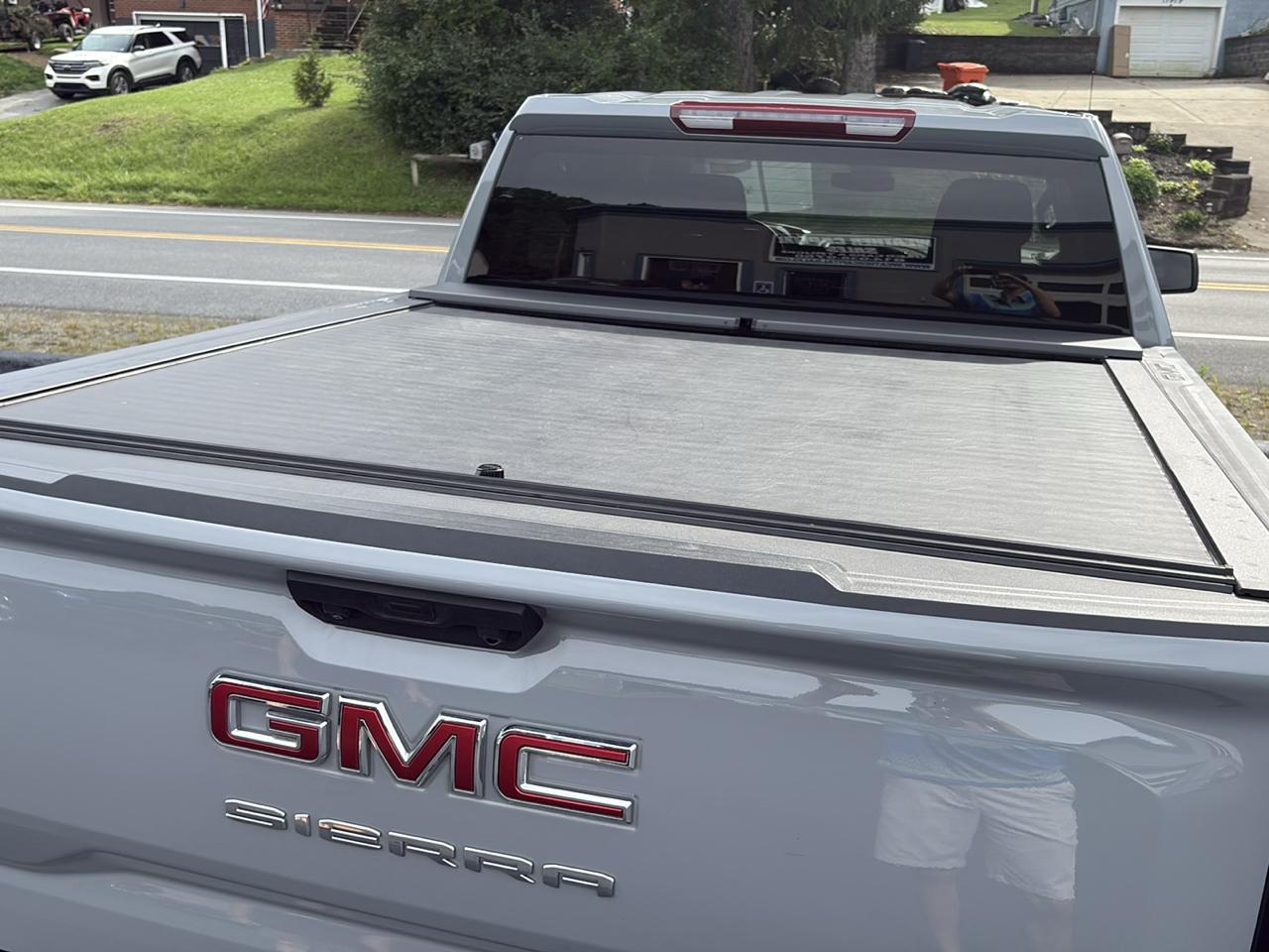 GMC Sierra 1500 4WD Crew Cab 147" Elevation w/3VL 2024