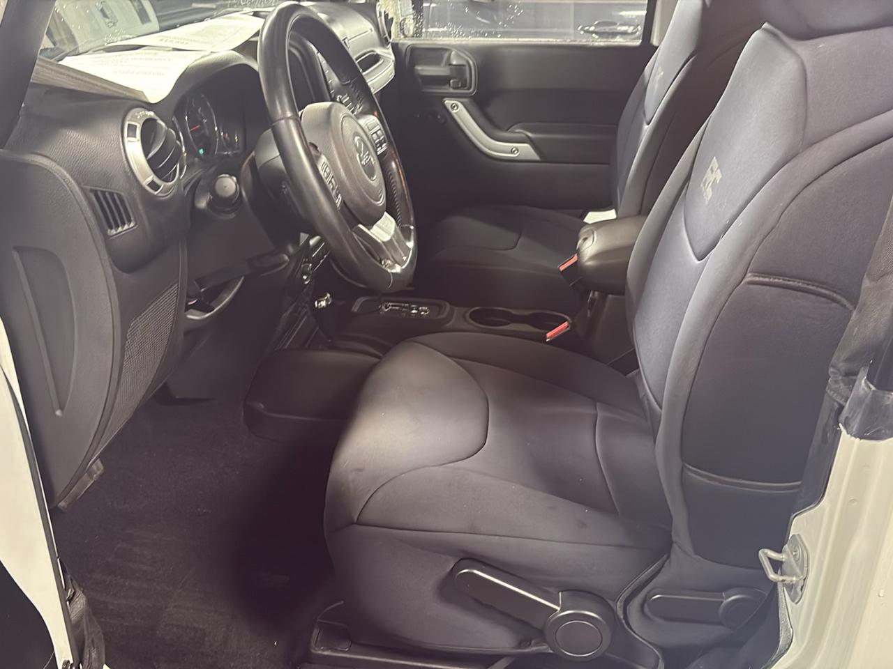 Jeep Wrangler 4WD 2dr Sahara 2013