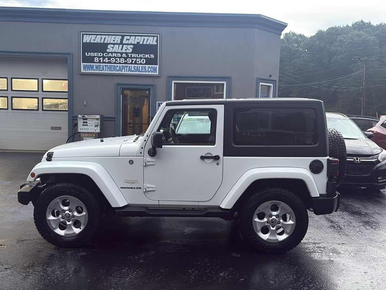 Jeep Wrangler 4WD 2dr Sahara 2013