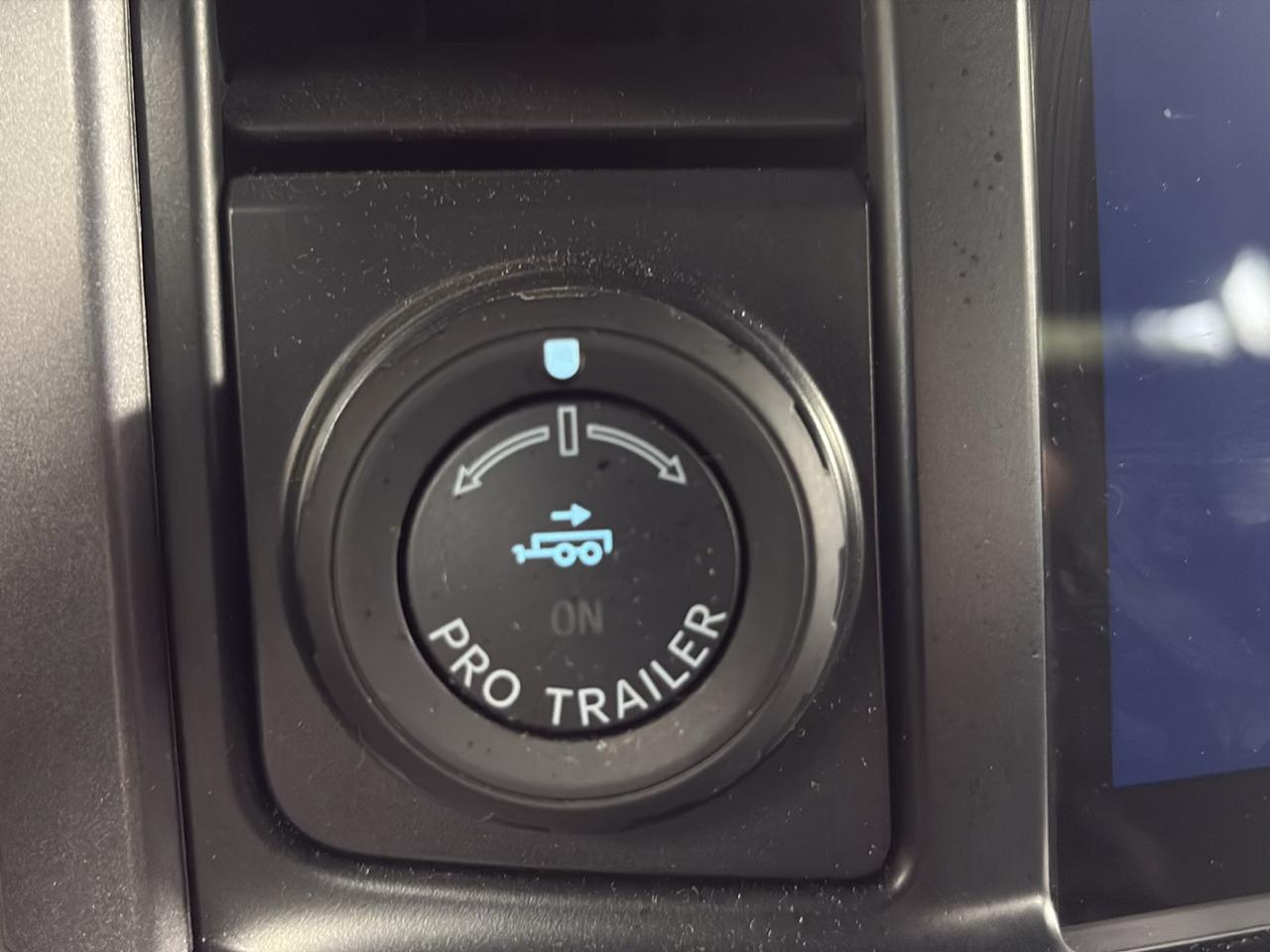 Ford F-150 4WD SuperCrew 145" XLT 2024