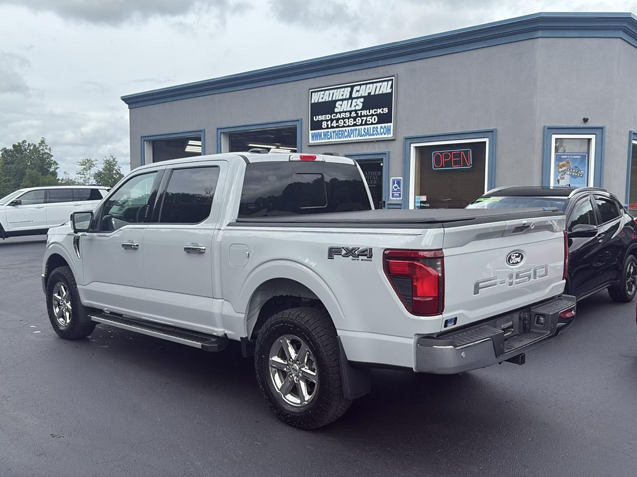 Ford F-150 4WD SuperCrew 145" XLT 2024