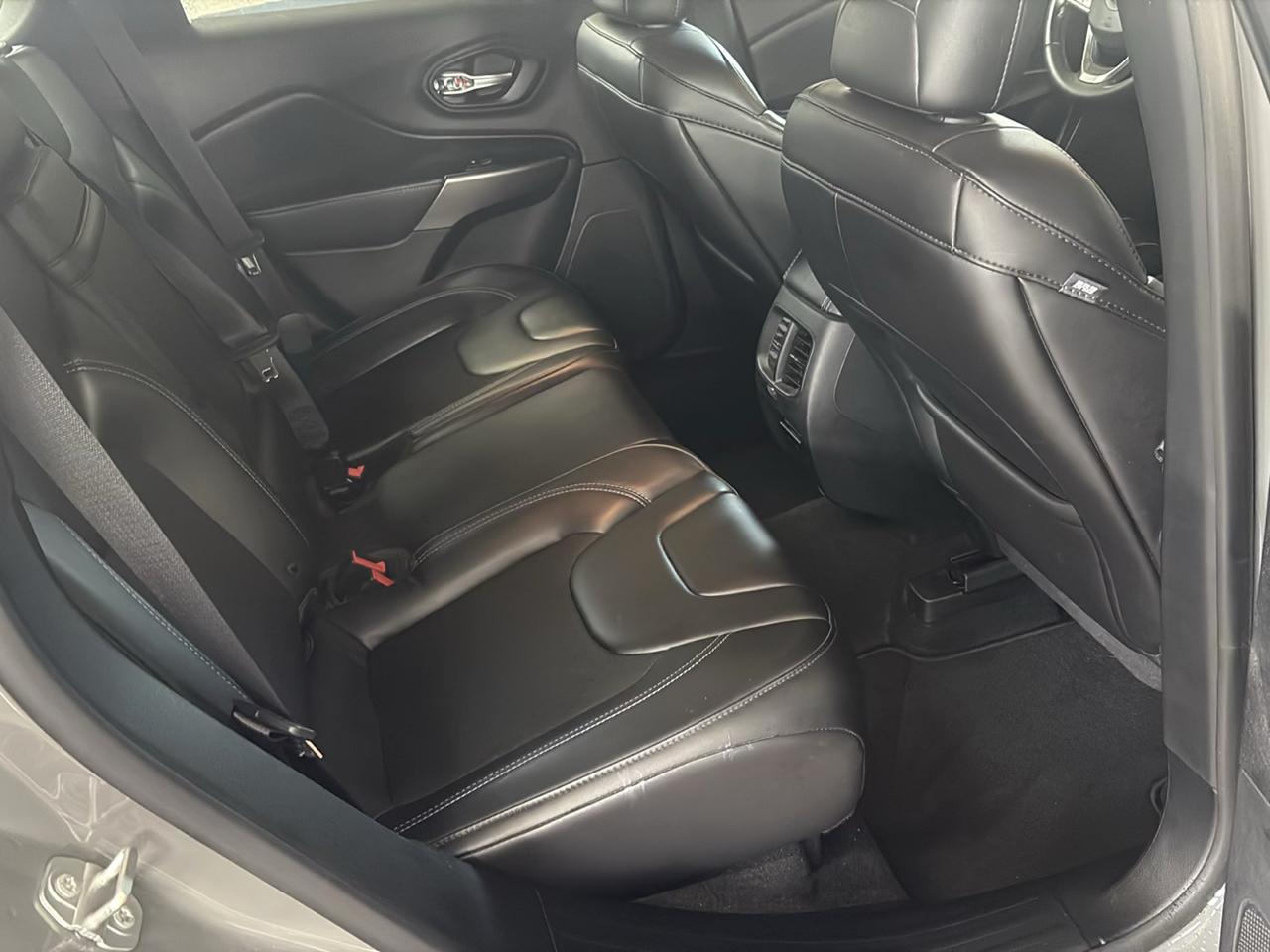 Jeep Cherokee Latitude Plus 4x4 2019
