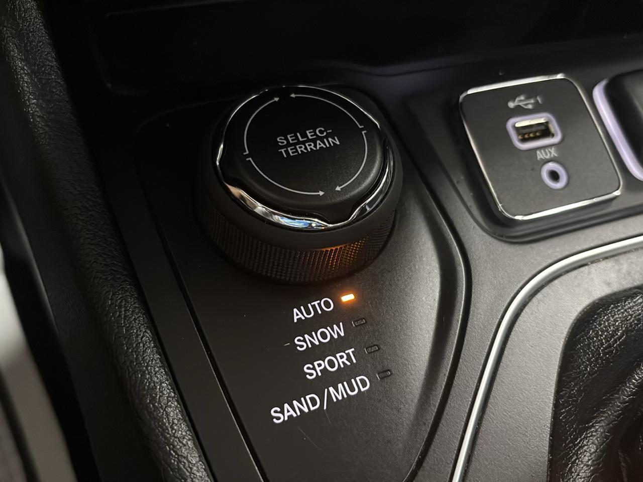 Jeep Cherokee Latitude Plus 4x4 2019