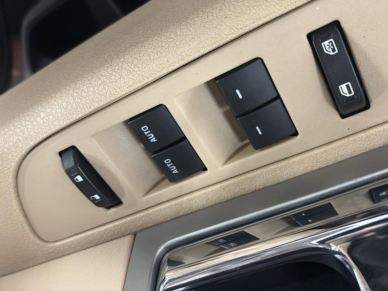 Ford F-150 4WD SuperCab 145" Lariat 2011