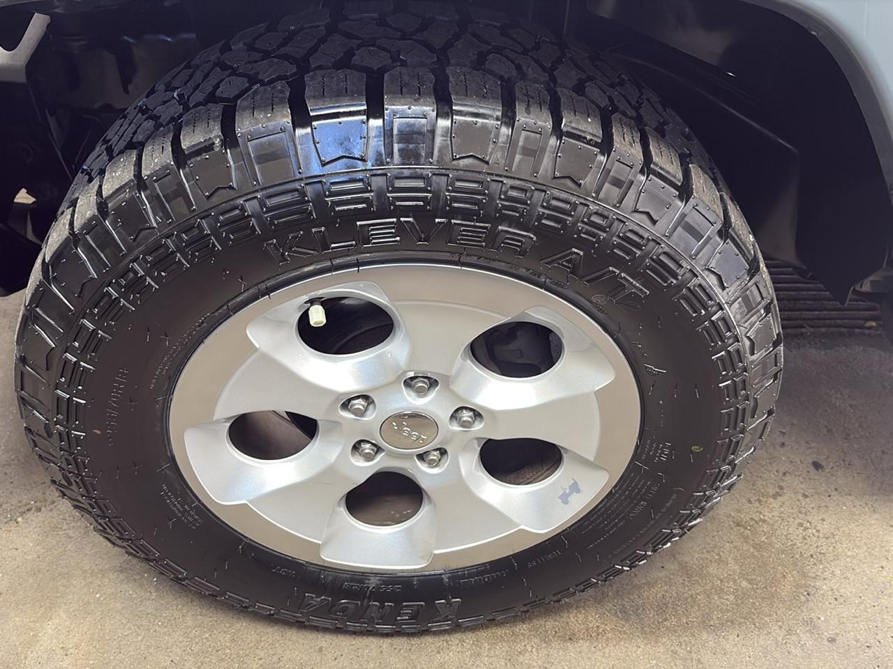 Jeep Wrangler 4WD 2dr Sahara 2014