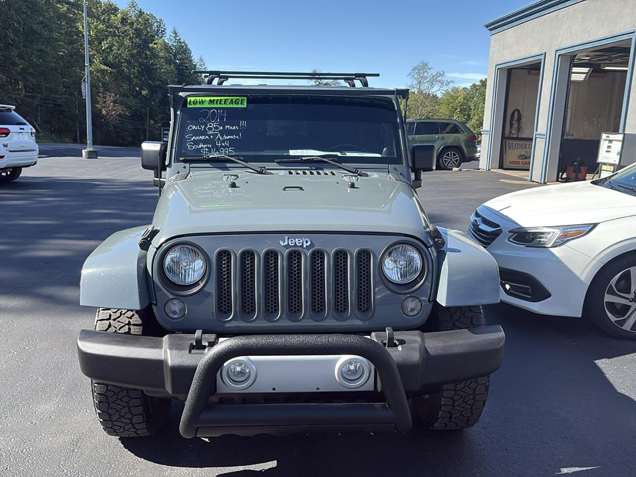 Jeep Wrangler 4WD 2dr Sahara 2014