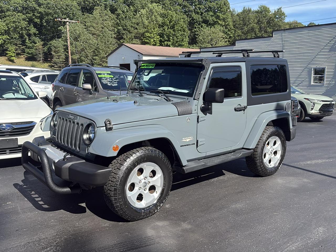 Jeep Wrangler 4WD 2dr Sahara 2014