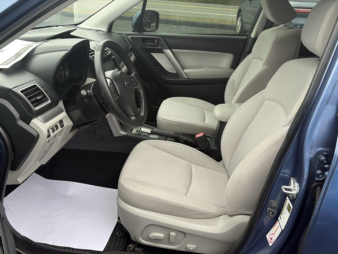 Subaru Forester 4dr CVT 2.5i Premium PZEV 2016