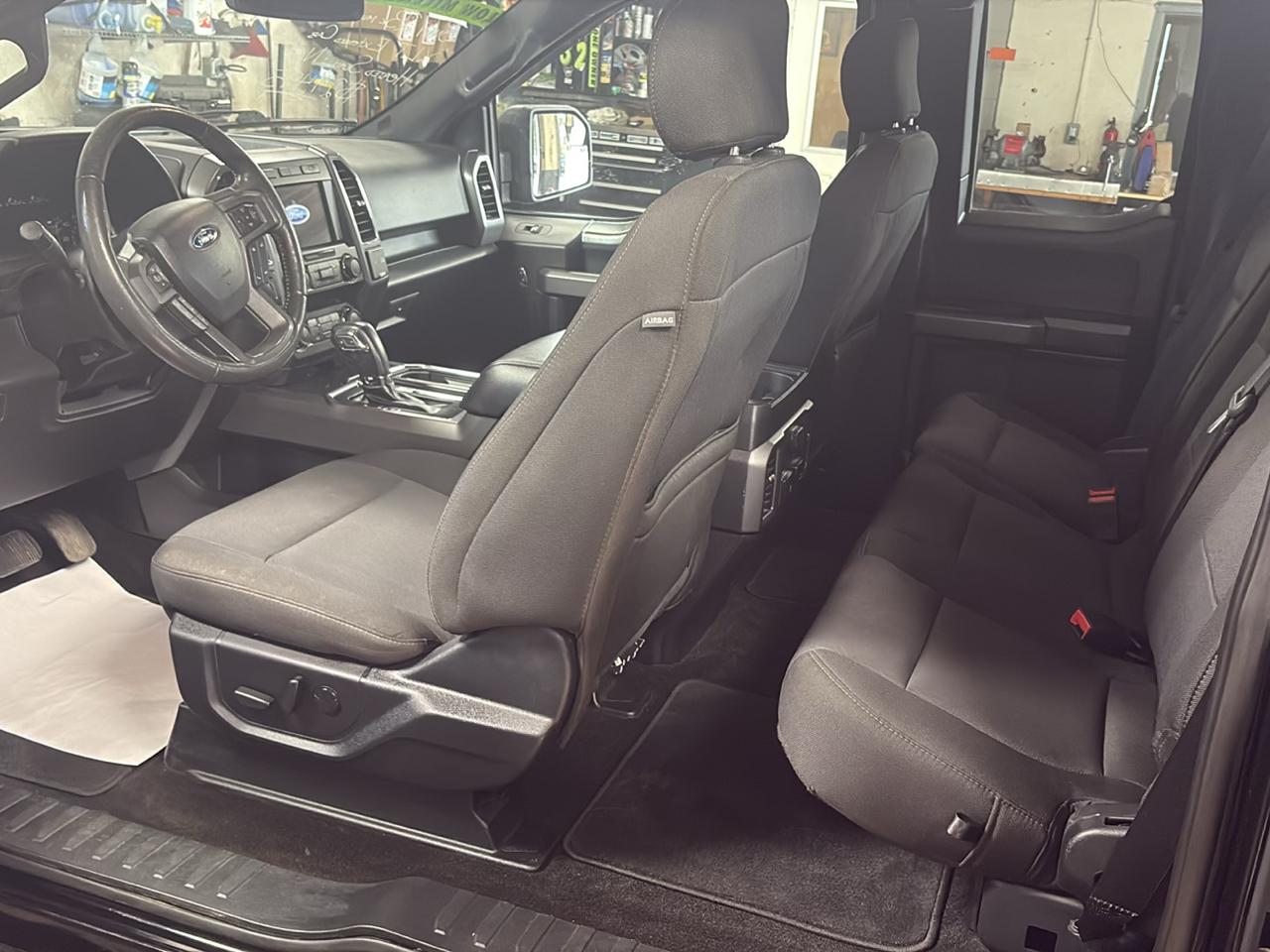 Ford F-150 4WD SuperCab 145" XLT 2019