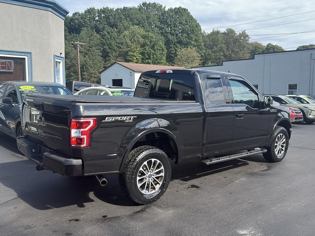Ford F-150 4WD SuperCab 145" XLT 2019