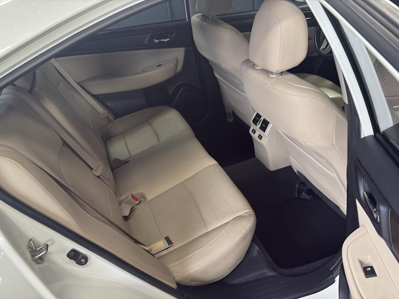 Subaru Legacy 2.5i Limited 2017