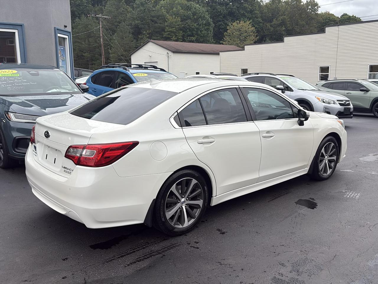 Subaru Legacy 2.5i Limited 2017
