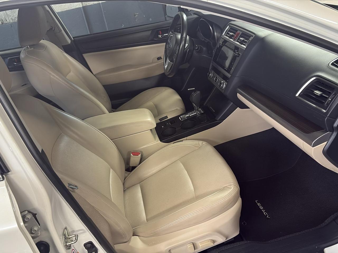 Subaru Legacy 2.5i Limited 2017