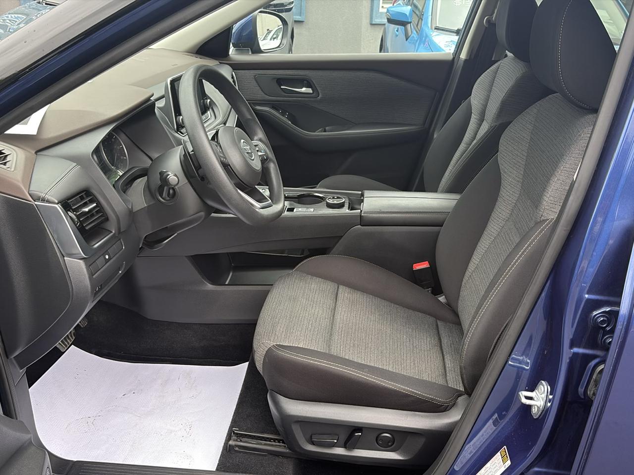 Nissan Rogue AWD SV 2021