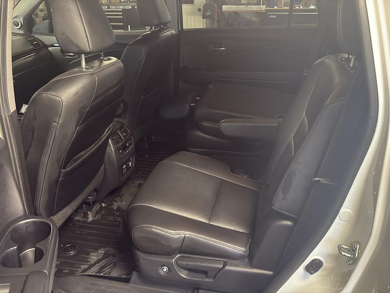 Honda Pilot Touring 7-Passenger AWD 2020