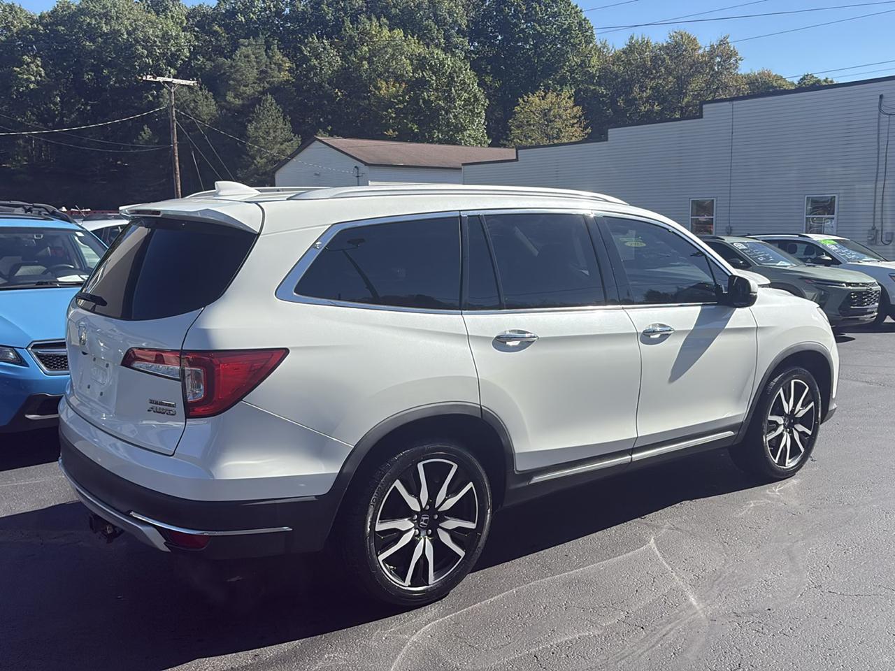 Honda Pilot Touring 7-Passenger AWD 2020