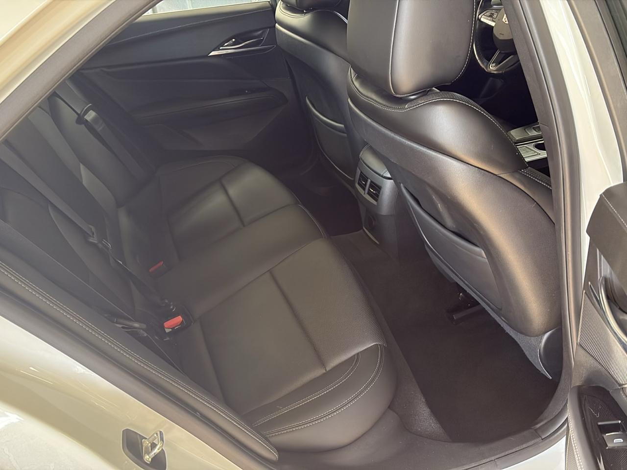 Cadillac CT4 4dr Sdn Premium Luxury 2021
