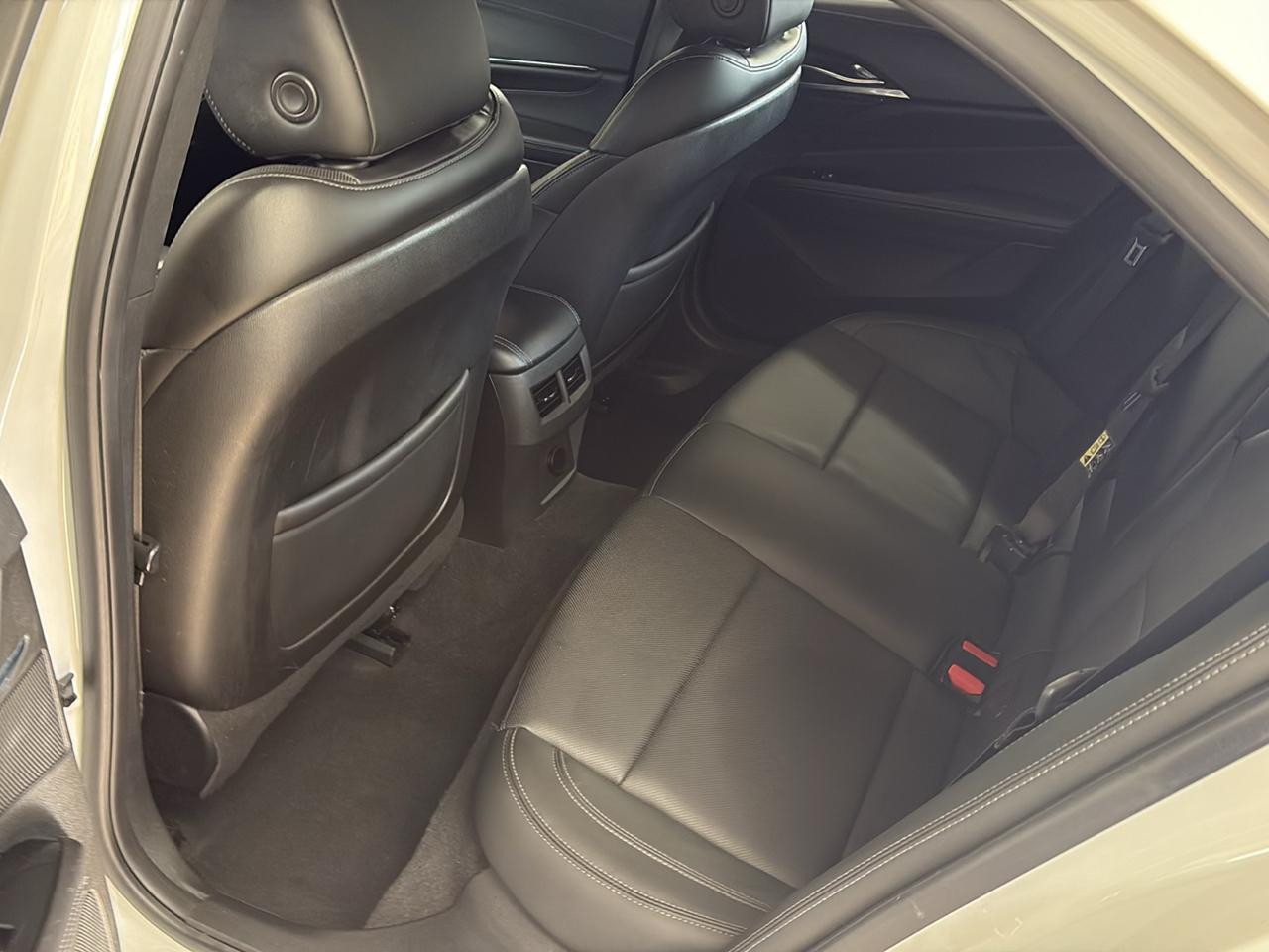 Cadillac CT4 4dr Sdn Premium Luxury 2021
