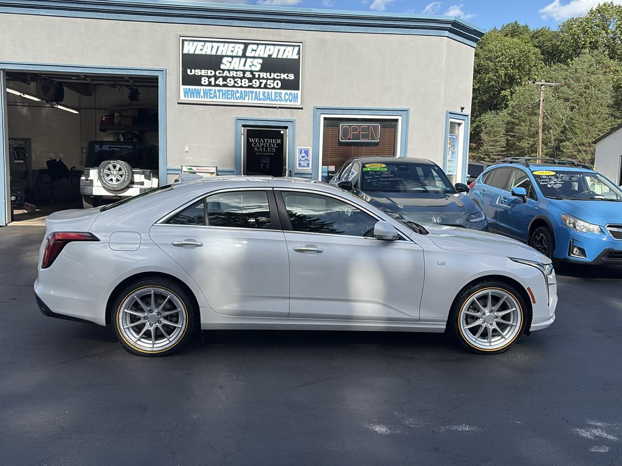 Cadillac CT4 4dr Sdn Premium Luxury 2021