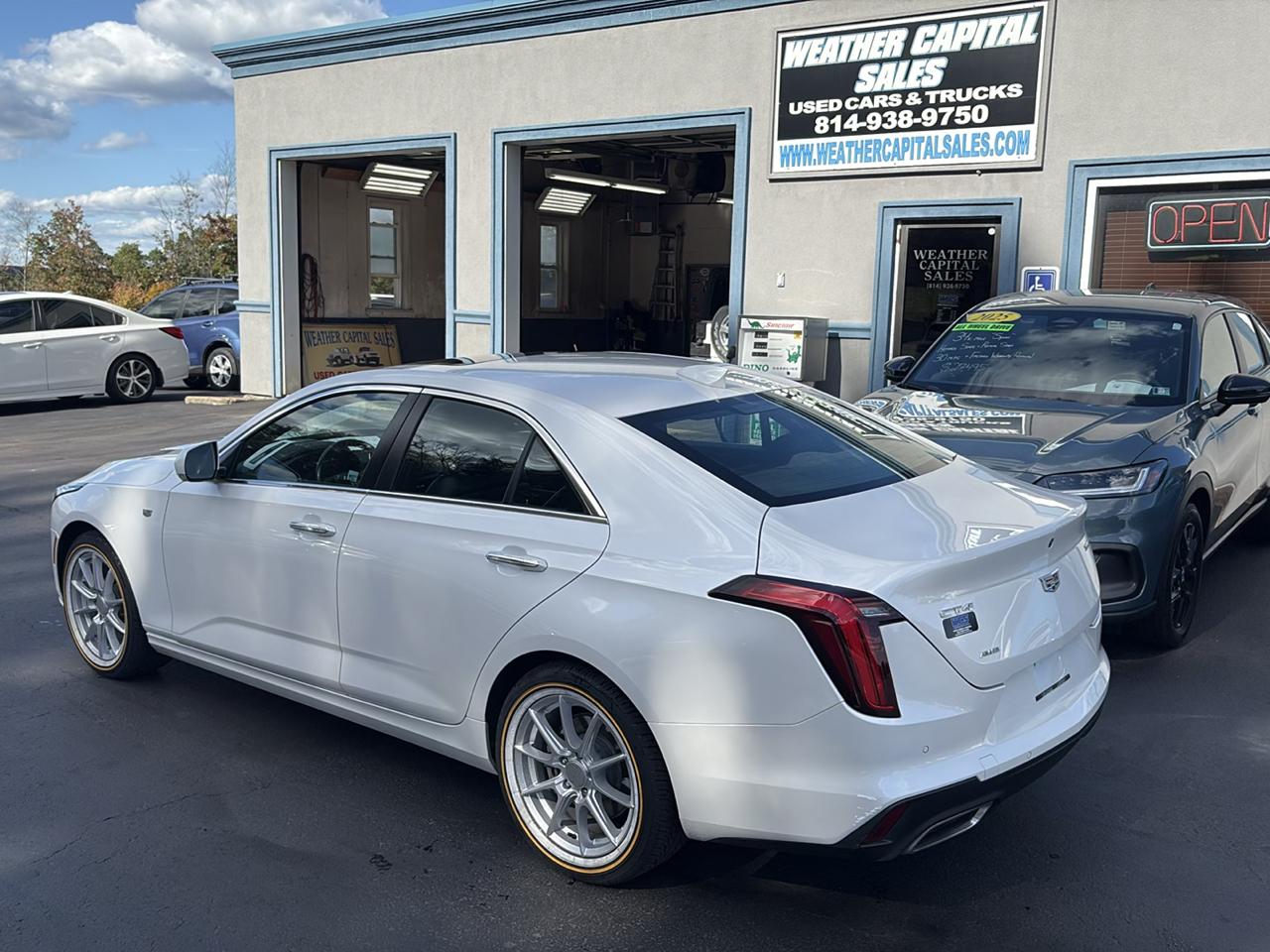 Cadillac CT4 4dr Sdn Premium Luxury 2021