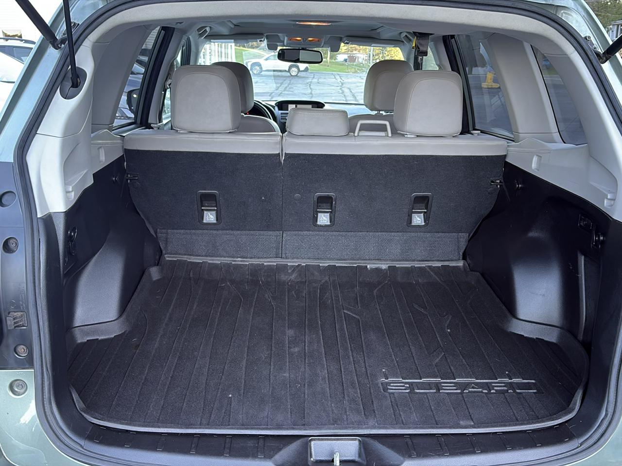 Subaru Forester 4dr Auto 2.5i Touring PZEV 2014