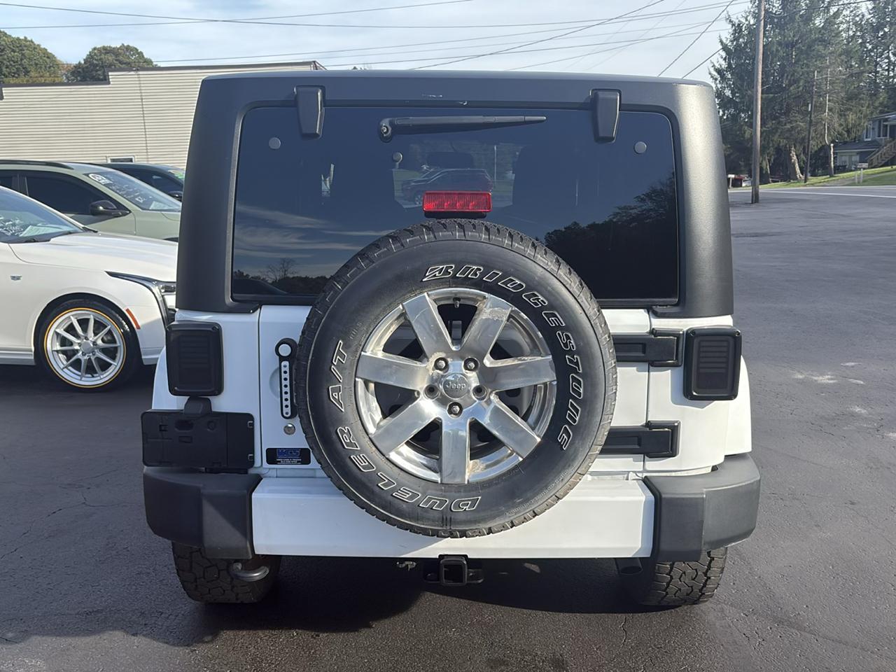 Jeep Wrangler 4WD 2dr Sahara 2016