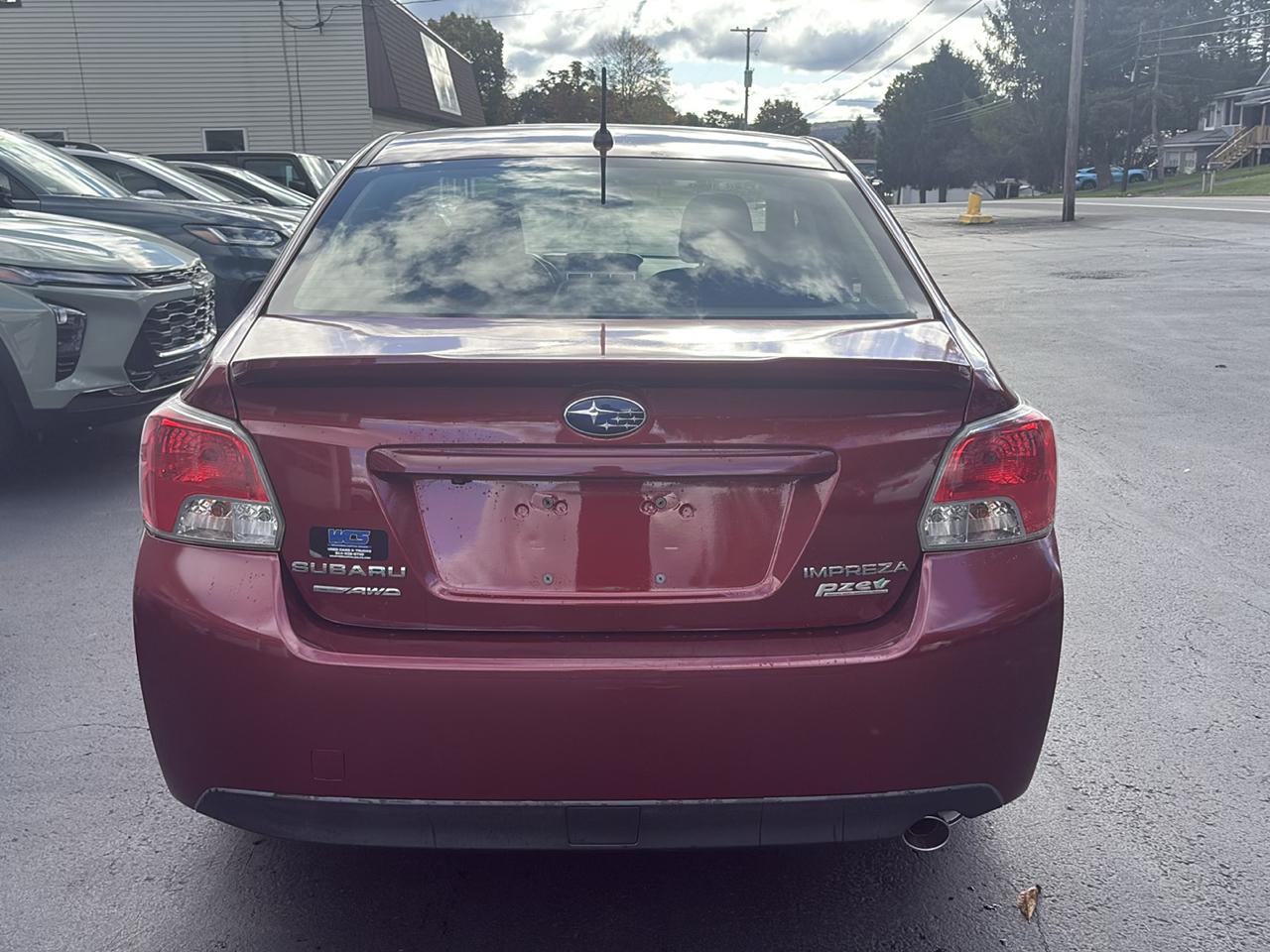 Subaru Impreza Sedan 4dr CVT 2.0i Premium 2015