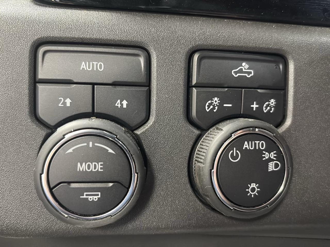 Chevrolet Silverado 1500 4WD Crew Cab 147" LT w/2FL 2024