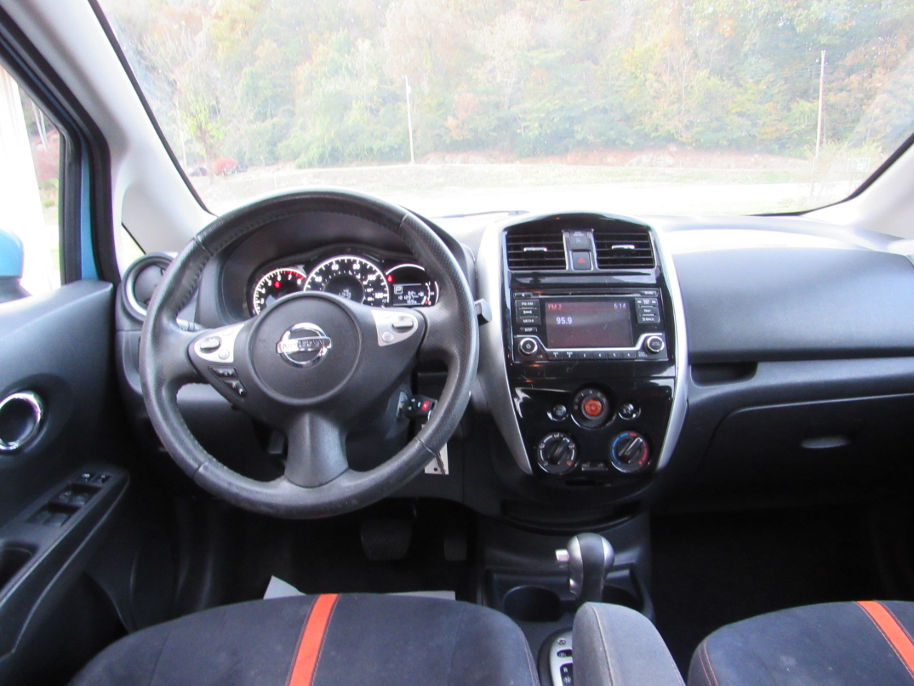 Nissan Versa Note SR 2015 Nissan Versa Note SR 2015