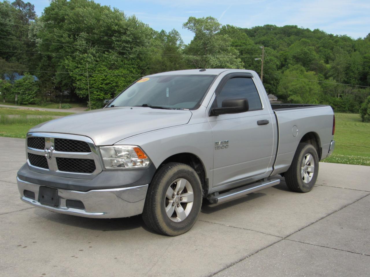 RAM 1500 Tradesman Regular Cab SWB 2WD 2016