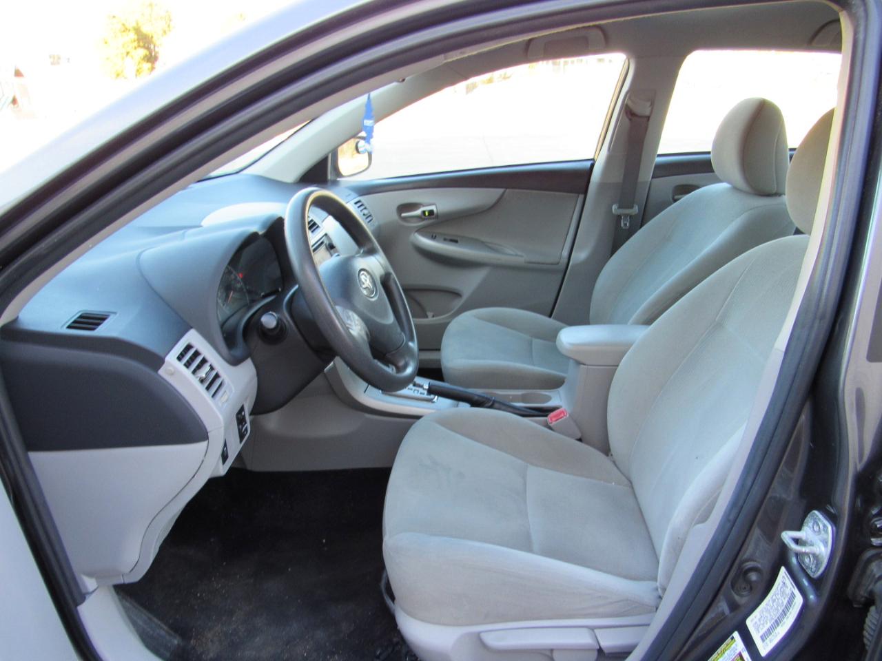 Toyota Corolla LE 2013