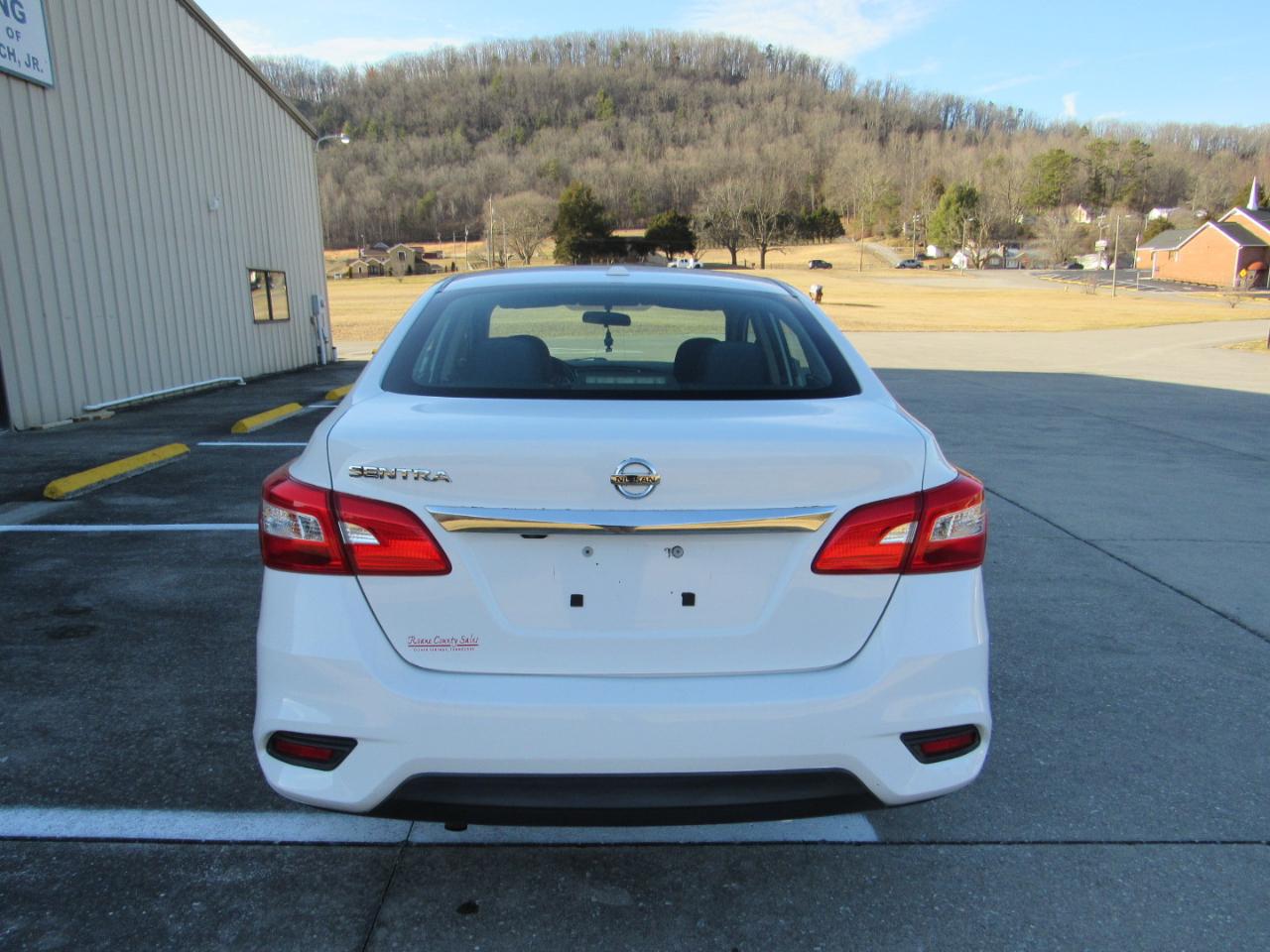 Nissan Sentra S CVT 2018