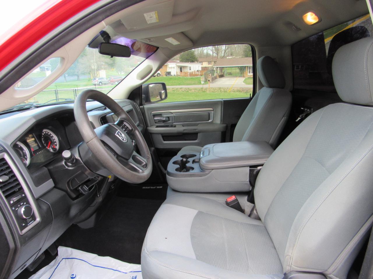 RAM 1500 Tradesman Regular Cab SWB 2WD 2015