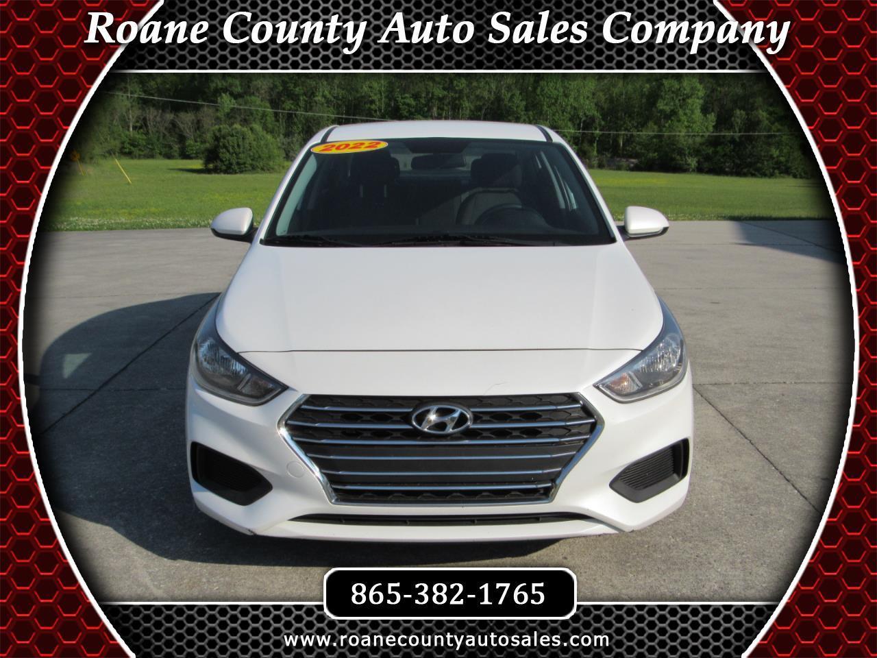 2022 Hyundai Accent SEL 4-Door 6A